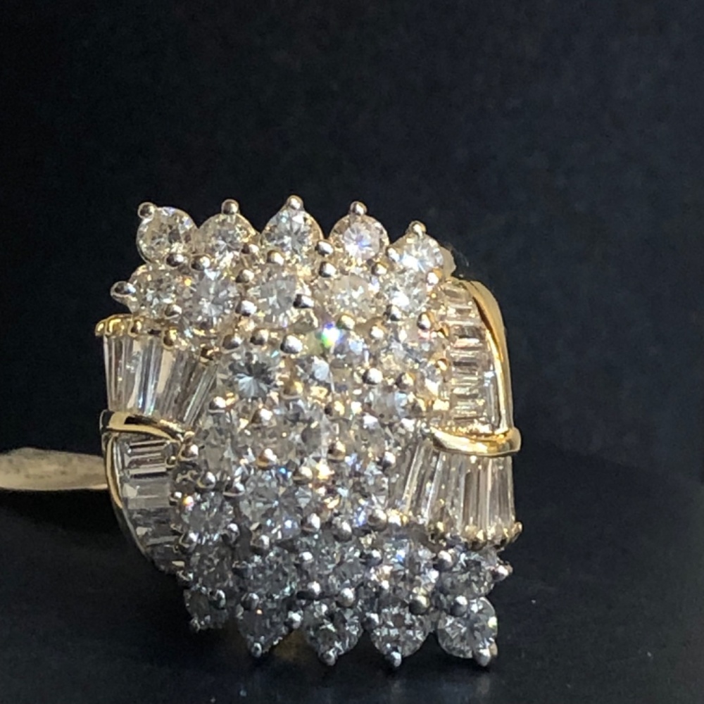 Diamond Cluster Ring - Picture 10 of 12